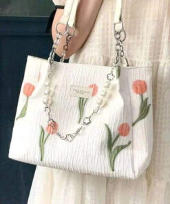 Túi xách mang phong cách Vintage cổ điển và Coquette